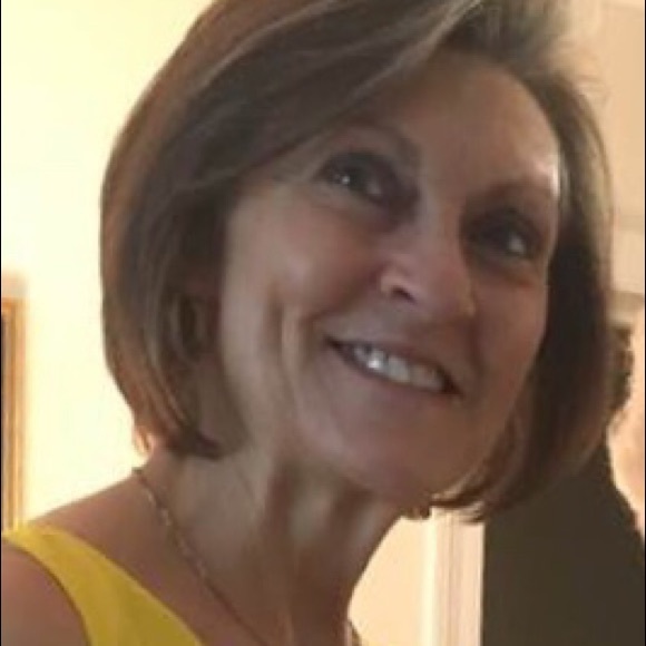 Meet your Posher, Rosanne - Picture 1 of 1